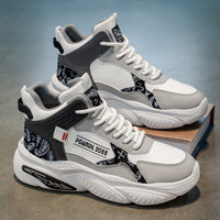 Sapatos masculinos de cano alto, novos sapatos desportivos juvenis de basquetebol de outono 2025, corrida casual, ténis de pai com sola grossa que aumentam a altura e na moda