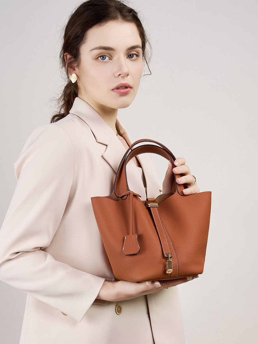 Malas 2026 Nova Cesta de Couve com Balde Bolsa de Mulher TC Mala de Pele Genuína Mala de Mãe Bolsa de Noiva Sensação de Luxo de Casamento
