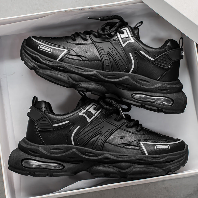 Sapatos masculinos de verão, sapatos novos e respiráveis, ténis masculinos modernos versáteis de sola grossa que aumentam a altura, sapatos casuais pretos de pai na moda
