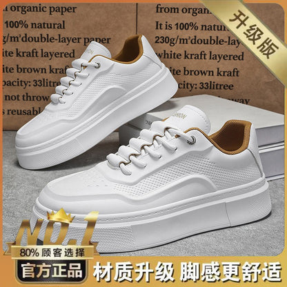 Sapatos masculinos de primavera, novos sapatos brancos de couro respiráveis, ténis de sola grossa e versáteis da moda, ténis casuais, sapatos modernos