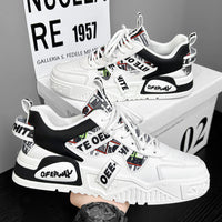 Novos sapatos desportivos casuais casuais e versáteis para estudantes masculinos de verão 2024, sapatos brancos respiráveis que aumentam a altura, sapatos modernos