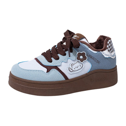 Sapatos de sola grossa forrados a polar Warrior, novos sapatos de blocos de cor de inverno, sapatos de algodão versáteis, quentes e confortáveis para o deslocamento diário, sapatos casuais