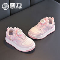 Os novos sapatos de rapariga fofos, versáteis e versáteis da Warrior com blocos de cor, sapatos de surf confortáveis e de aparência elevada, sapatos casuais baixos e enérgicos