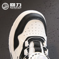 Sapatos casuais casuais versáteis pretos e brancos, sapatilhas desportivas para crianças intermédias e mais velhas para homens e mulheres, sapatos infantis Warrior, sapatos novos de sola grossa para outono