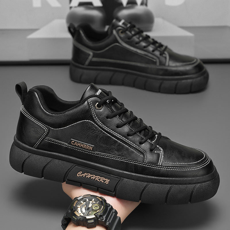 Novos sapatos antiderrapantes impermeáveis e respiráveis para os homens, sapatos pretos de couro modernos e versáteis, sapatos desportivos casuais para prancha