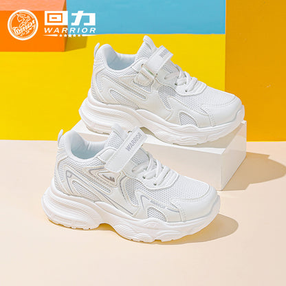 Os novos sapatos versáteis, modernos e confortáveis da Warrior para rapazes e raparigas, sapatos casuais de pele baixa e de alto valor, sapatos simples de cor sólida