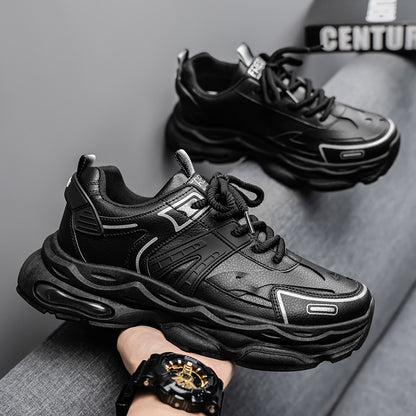 Sapatos masculinos de verão, sapatos novos e respiráveis, ténis masculinos modernos versáteis de sola grossa que aumentam a altura, sapatos casuais pretos de pai na moda