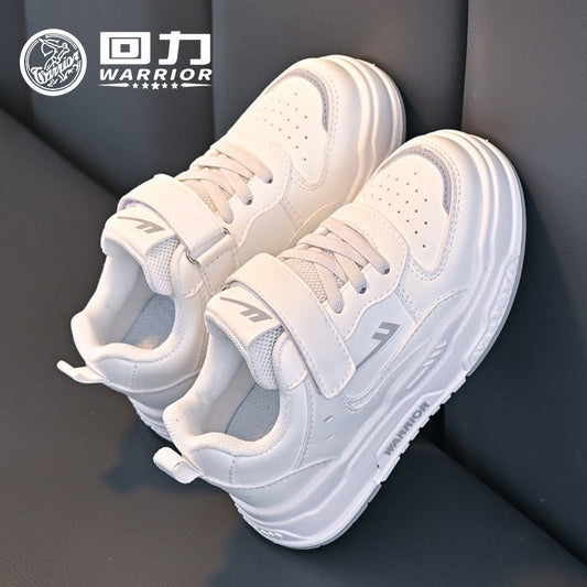 Os novos sapatos infantis versáteis, estilosos e confortáveis da Warrior, sapatos minimalistas de alta estética com blocos de cor, sapatos casuais com velcro estilosos
