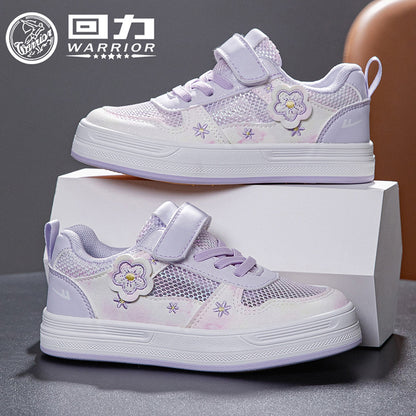 Os novos sapatos versáteis e confortáveis para raparigas da Warrior, sapatos energéticos e fofos e respiráveis de malha simples, ténis desportivos casuais de exterior com velcro