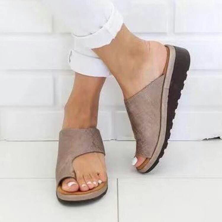 Comércio Estrangeiro Sapatilhas de Pele Exterior de Mulher Exterior de Tamanho Grande Sandálias de Salto Cunha sobre a Ponta Exterior Calçado Feminino de Comércio Exterior Feminino Plus Size em Stock 40-43