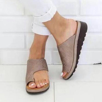 Comércio Estrangeiro Sapatilhas de Pele Exterior de Mulher Exterior de Tamanho Grande Sandálias de Salto Cunha sobre a Ponta Exterior Calçado Feminino de Comércio Exterior Feminino Plus Size em Stock 40-43