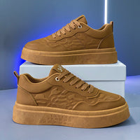 Sapatos brancos respiráveis de verão masculino 2024, Sapatos brancos versáteis de sola grossa, sapatos casuais, bestsellers
