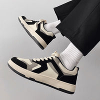 Sapatos de lona para homens, sapatos modernos versáteis e modernos de 2024, ténis de estudante respiráveis, sapatos de tecido primavera ao estilo coreano, sapatos casuais
