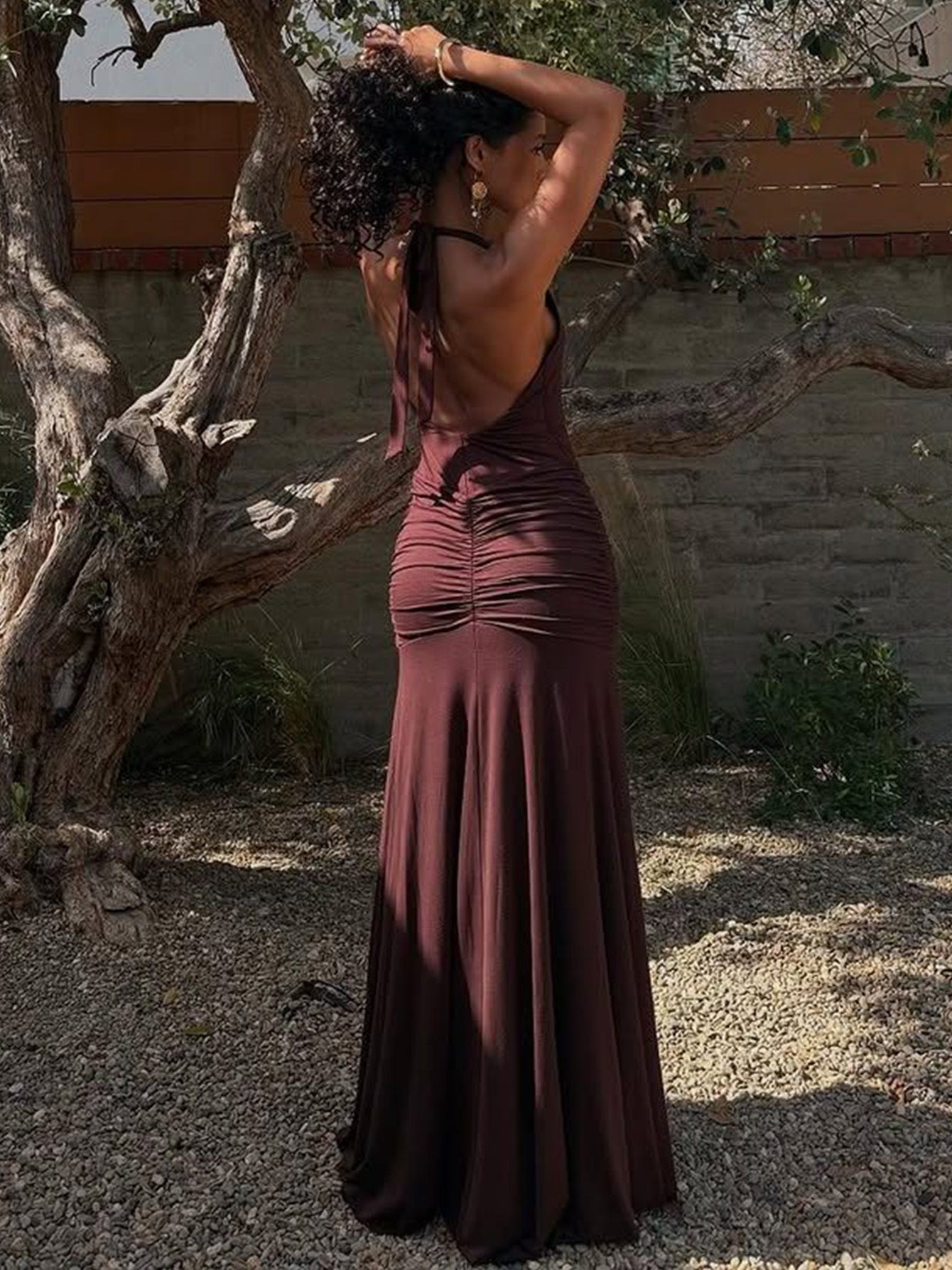 Vestido estreito, fenda longa, com fenda longa, bestseller da Amazon, bestseller transfronteiriço da Amazon, novo vestido sexy em V profundo, sem mangas e oco, de cor sólida