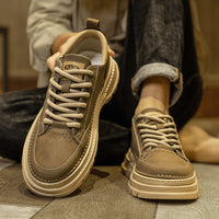 Sapatos masculinos: novos sapatos de outono versáteis para roupa casual de trabalho, botas Martin de homem, sapatos de cabai vintage em pele de cano baixo, ténis desportivos
