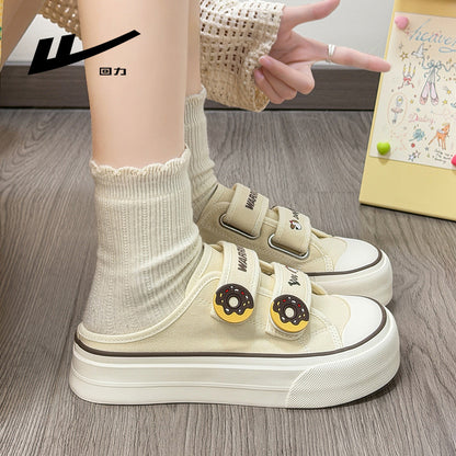 Os novos sapatos semideslizantes enérgicos, fofos e confortáveis da Warrior, sapatos simples de velcro de alto valor, sapatos versáteis de plataforma coreana feminina
