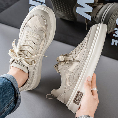 Sapatos de lona para homem, novos sapatos pretos de tecido preto respiráveis para o outono, sapatos de praia populares, sapatos desportivos casuais antiderrapantes para aumento de altura e na moda