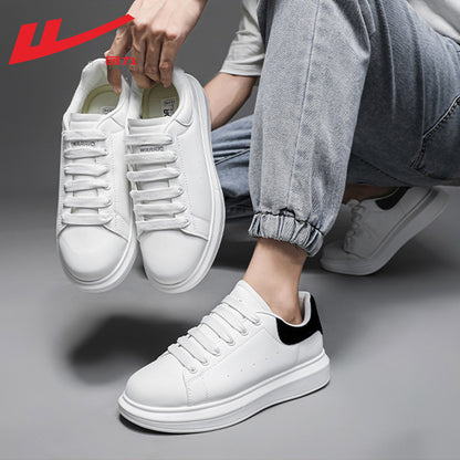 Ténis brancos Warrior transpiráveis em unissex com sola grossa, sapatos casuais confortáveis e confortáveis, estilo universitário, sapatos simples leves e modernos por grosso