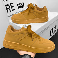 Novos sapatos casuais casuais de cor trigo para o verão, respiráveis, quentes, robustos, de sola grossa, versáteis, ténis desportivos em tendência para aumentar a altura