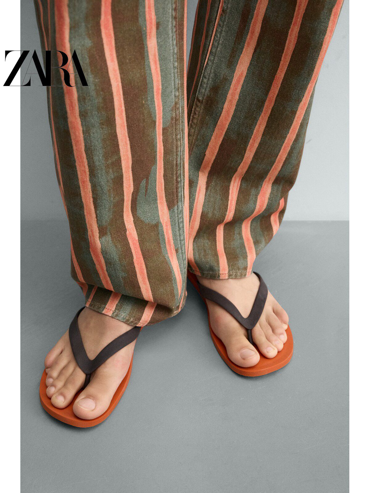 ZARA 2026 Verão Novo Sapatos Masculinos, Material Elástico, Sandálias Rasteiras Confortáveis com Detalhes, 2796720 070