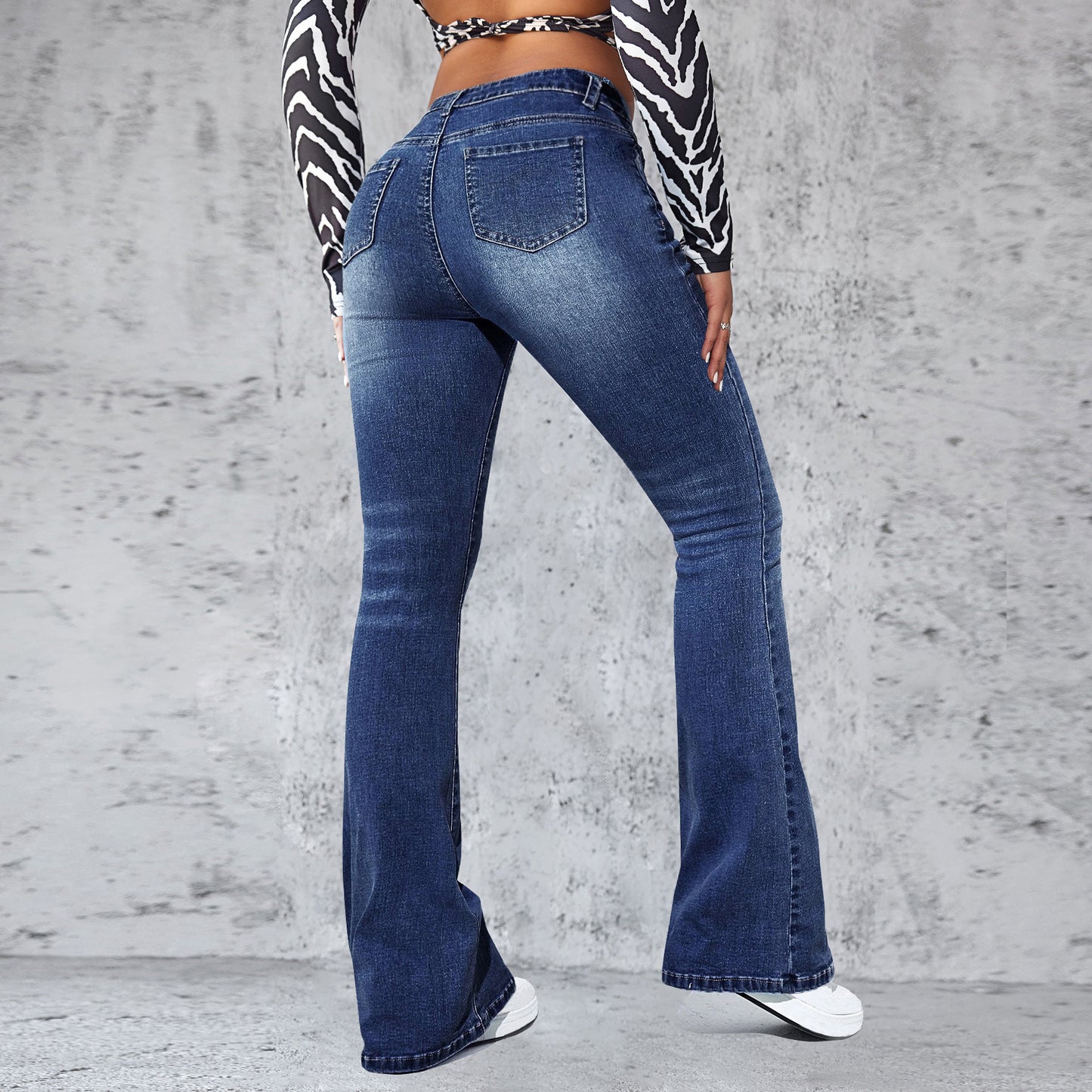 Vendas diretas de fábrica 2025 primavera/verão 2025, jeans lavados transfronteiriços europeus e americanos, calças compridas elegantes e ligeiramente alargadas para mulher