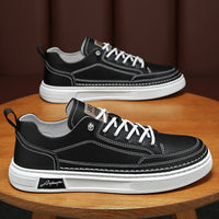 Sapatos masculinos de verão, sapatos brancos novos e respiráveis, sapatos desportivos versáteis e na moda ao estilo coreano, sapatos casuais baixos, sapatos modernos