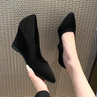 Comércio Estrangeiro Singles de Tamanho Grande com Bico Pontiagudo para Mulheres, Primavera/Outono 2025 Novos Sapatos de Trabalho Profissionais Simples e Elegantes de Estilo Coreano