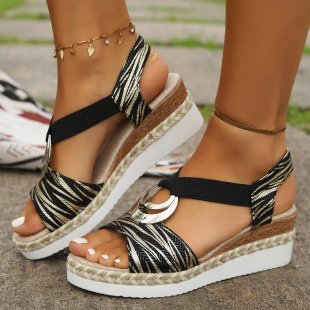 Sandálias femininas plus size europeias e americanas da Amazon WISH, decoração com fivela metálica, salto cunha de corda de cânhamo, sandálias leves com sola e bico de peixe
