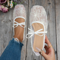 Novos sapatos transfronteiriços europeus e americanos de malha de verão respiráveis, sapatos femininos franceses de biqueira redonda rasos e de tira simples