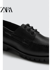 Sapatos masculinos ZARA Primavera/Verão 2026, cabedal em couro liso preto, bico redondo, estilo náutico, 2496720 800
