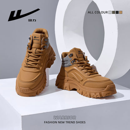Sapatos plataforma altos Warrior, vestuário de trabalho, botas amarelas grandes e desportivas, casuais, de alta gama, viagens ao ar livre, sapatos masculinos de outono ao estilo britânico