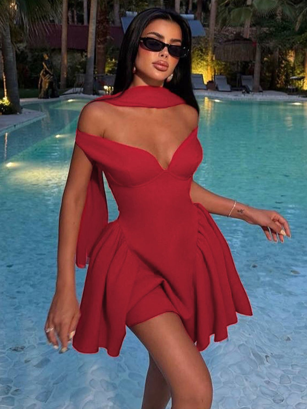 Vestido europeu e americano de decote em V de cor sólida com fita para mulheres, verão 2026 nova saia curta ajustada e bufante