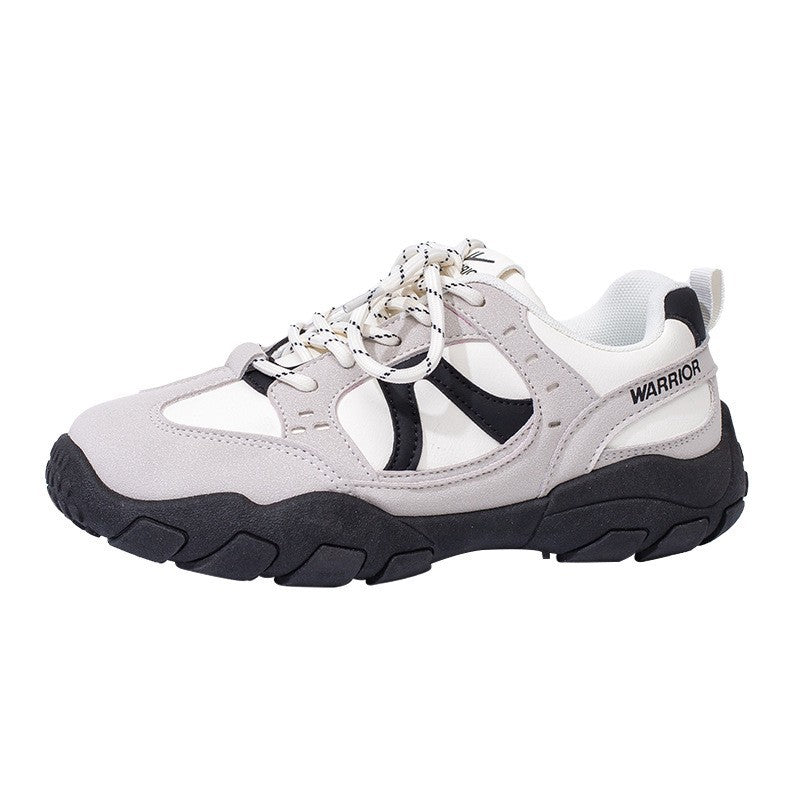 Os novos sapatos de sola grossa da Warrior Merald, sapatos de treino moral, sapatos de algodão confortáveis forrados a polar de inverno, sapatos de viagem versáteis e quentes de viagem com blocos de cor