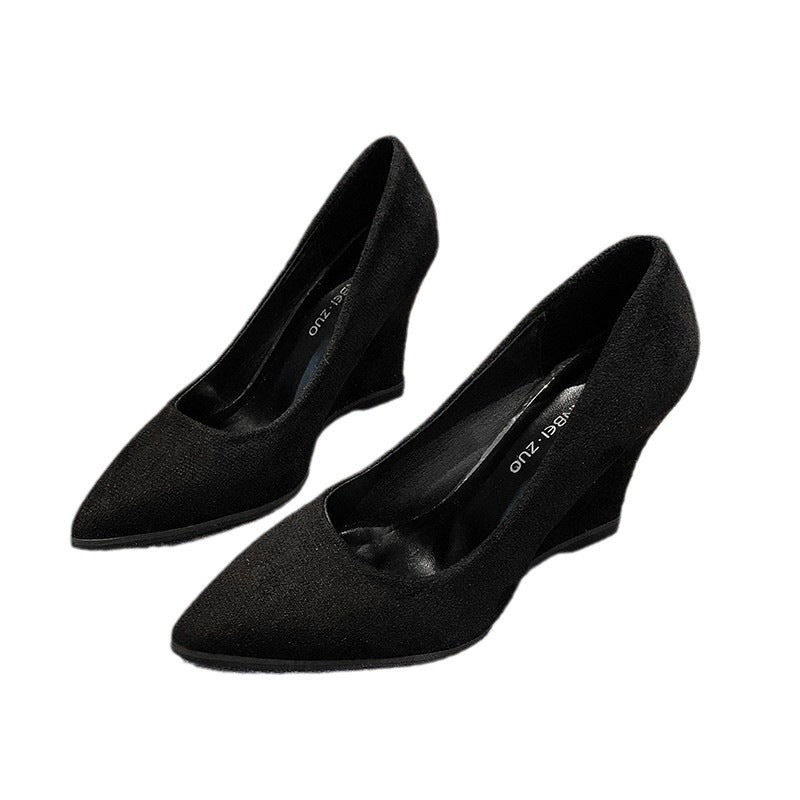 Comércio Estrangeiro Singles de Tamanho Grande com Bico Pontiagudo para Mulheres, Primavera/Outono 2025 Novos Sapatos de Trabalho Profissionais Simples e Elegantes de Estilo Coreano