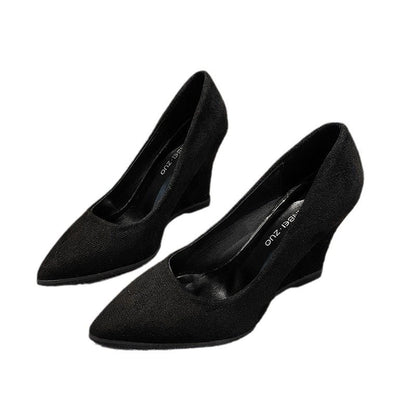 Comércio Estrangeiro Singles de Tamanho Grande com Bico Pontiagudo para Mulheres, Primavera/Outono 2025 Novos Sapatos de Trabalho Profissionais Simples e Elegantes de Estilo Coreano