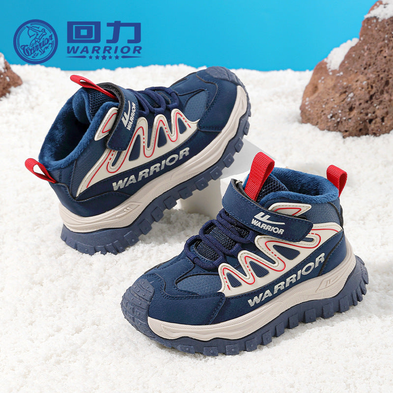 Sapatos de sola grossa às riscas azul guerreiro, sapatos novos de algodão quente para o inverno, sapatos casuais para rapazes e homens médios e grandes, adesivo frio de sola leve