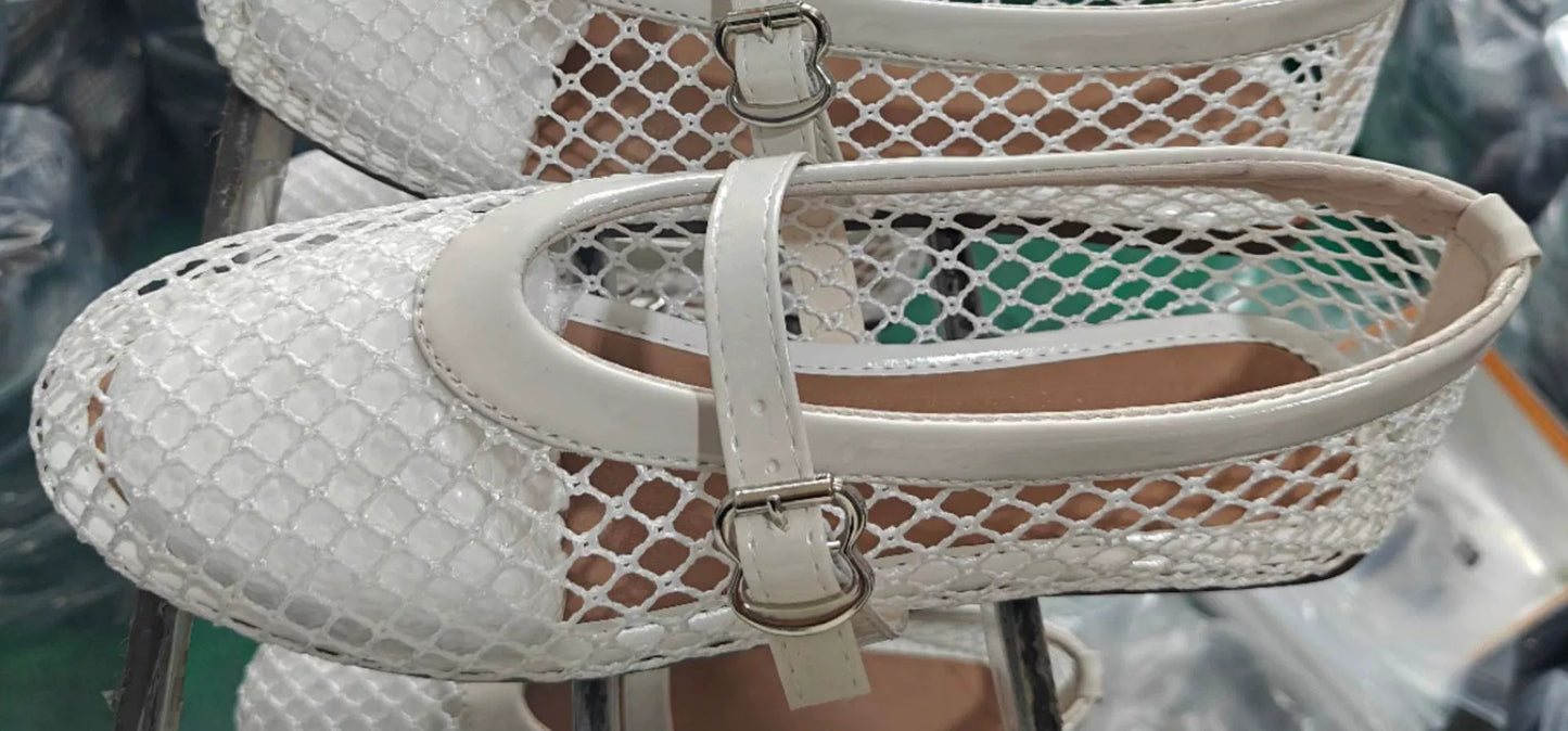 Temu Novos Sapatos Femininos Plus Size Transfronteiriços, sapatos de ballet em malha, fivelas de cinto femininas, acabamentos em verniz, confortáveis, respiráveis, ocos