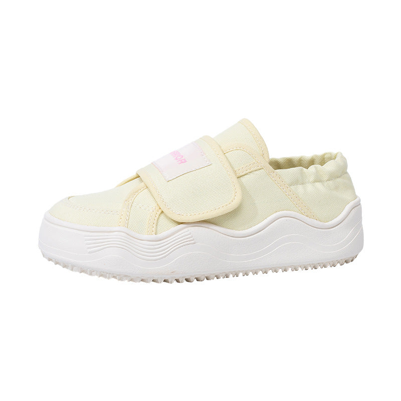 Sapatos de plataforma Warrior 2025 Spring com sola grossa para mulheres, sapatos com velcro para chinelos preguiçosos, sapatos de alto valor estético