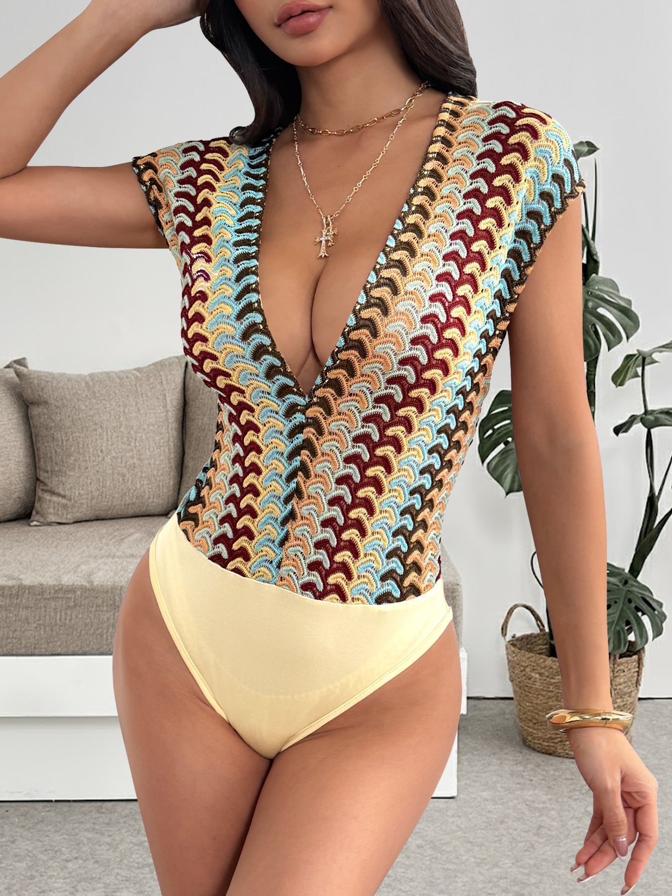 Primavera/verão 2026 novo fato de rapariga sexy sexy, com bordados e bordados em V profundos, popular na Europa e na América, conjunto de uma peça sem mangas para mulheres