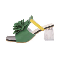 Sandálias europeias e americanas de estilo francês transfronteiriço sem fadiga para roupa exterior, sapatos femininos, novas sandálias florais de tamanho grande com bico quadrado estilo fada para comércio de exportação