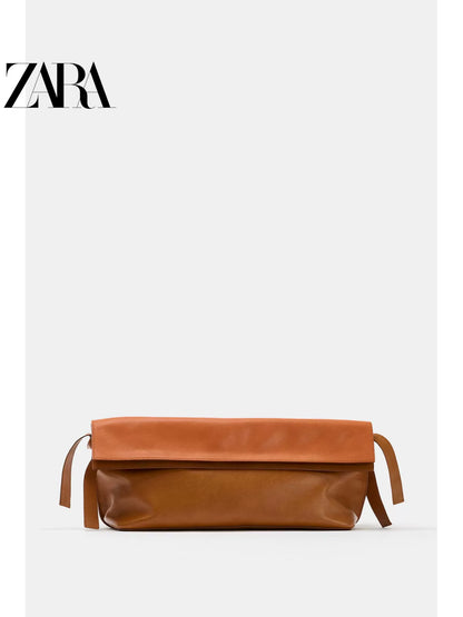 Bolsa envelope feminina longa de couro com aba dupla e blocos de cores da ZARA, coleção verão 2026 (código: 6042810 183).