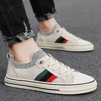 Sapatos masculinos de lona 2025 novos ténis desportivos respiráveis de primavera casuais versáteis, sapatos antigos de tecido de Pequim a calçar