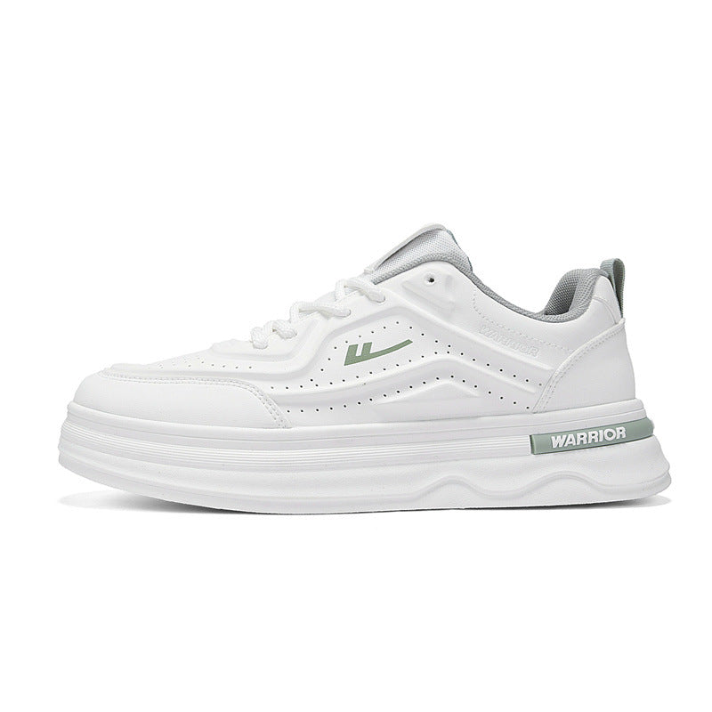 Os novos sapatos brancos da Warrior's, ténis versáteis de sola grossa e tendência primaveril, sapatos masculinos de alta estética, sapatos casuais de moda para deslocações