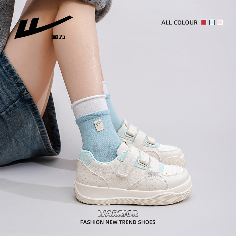 Sapatos de skate Warrior Fresh com sola grossa e blocos de cor, sapatos casuais versáteis sem atacadores com velcro, sapatos versáteis para estudantes para mulheres