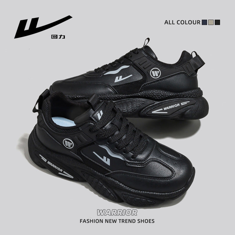 Sapatos Warrior de pele sólida com sola grossa, sapatos pretos de outono de topo baixo e estável, ténis desportivos para homens fáceis de usar e respiráveis