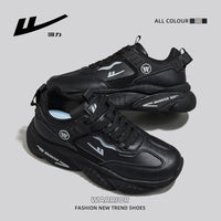 Sapatos Warrior de pele sólida com sola grossa, sapatos pretos de outono de topo baixo e estável, ténis desportivos para homens fáceis de usar e respiráveis