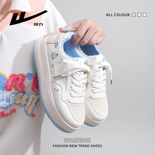 Sapatos femininos confortáveis e versáteis da moda Warrior, ténis de estética alta primavera 2026, sapatos casuais estilo estilo coreano estilo academia