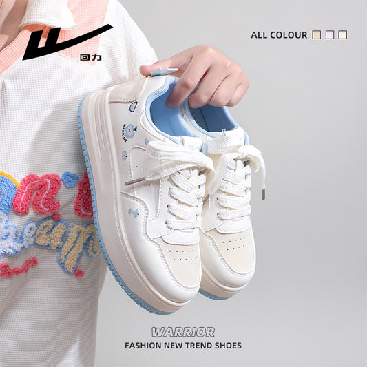 Sapatos femininos confortáveis e versáteis da moda Warrior, ténis de estética alta primavera 2026, sapatos casuais estilo estilo coreano estilo academia
