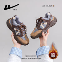 Os novos sapatos de sola grossa da Warrior Merald, sapatos de treino moral, sapatos de algodão confortáveis forrados a polar de inverno, sapatos de viagem versáteis e quentes de viagem com blocos de cor