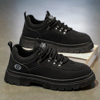 Homens Outono 2025 Novos Sapatos Desportivos Pretos Casuais em Pele, Roupa de Trabalho Antiderrapante com Sola Grossa Martin Sapatos da Moda